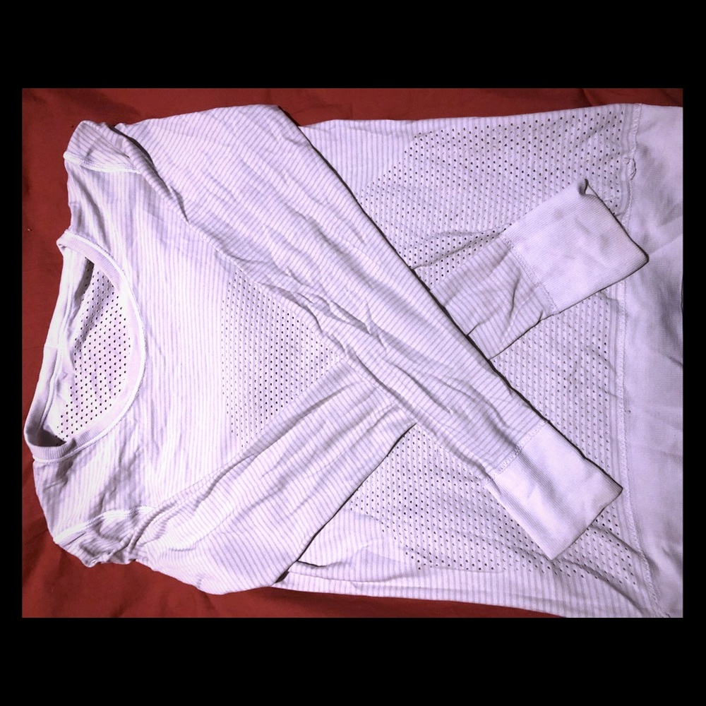 Lululemon Breeze by long sleeve